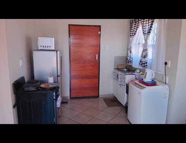 2 BEDROOM HOUSE FOR SALE IN WILFORDON